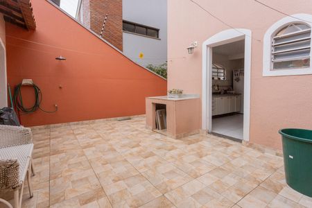 Casa à venda com 168m², 3 quartos e 2 vagasQuintal