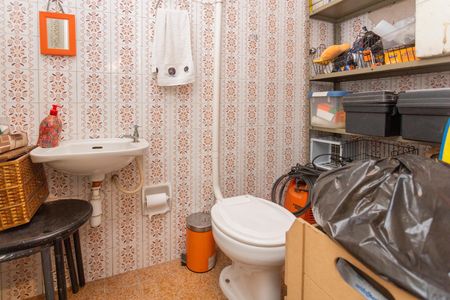Casa à venda com 168m², 3 quartos e 2 vagasBanheiro de serviço