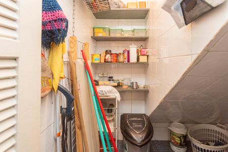 Casa à venda com 168m², 3 quartos e 2 vagasDespensa