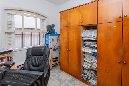 Casa à venda com 168m², 3 quartos e 2 vagasQuarto 3