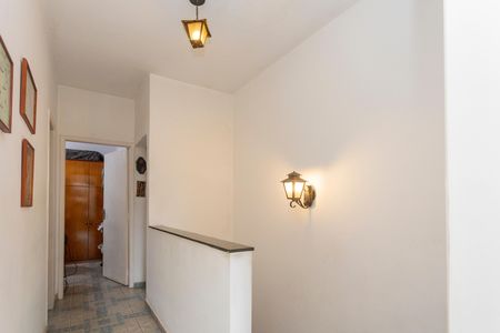 Casa à venda com 168m², 3 quartos e 2 vagasCorredor