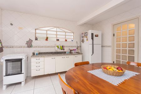 Casa à venda com 168m², 3 quartos e 2 vagasCozinha