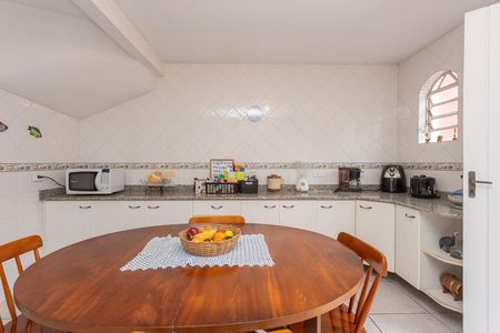 Casa à venda com 168m², 3 quartos e 2 vagasCozinha
