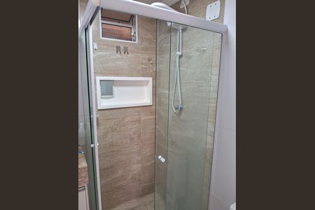 Apartamento à venda com 42m², 2 quartos e 1 vaga Apartamento à venda com 42m², 2 quartos e 1 vagaBanheiro