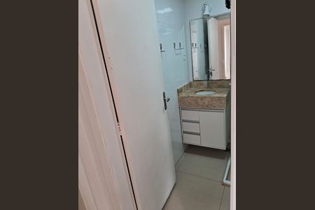 Apartamento à venda com 42m², 2 quartos e 1 vaga Apartamento à venda com 42m², 2 quartos e 1 vagaBanheiro