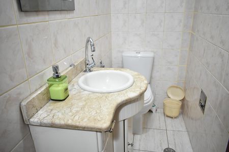 Casa à venda com 150m², 3 quartos e 2 vagasLavabo