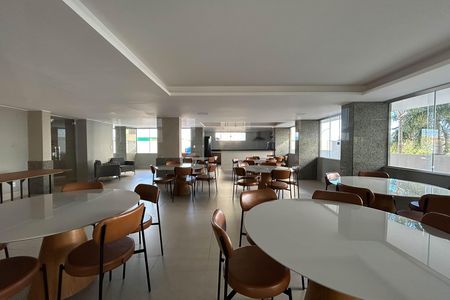 Apartamento à venda com 123m², 3 quartos e 2 vagas Apartamento à venda com 123m², 3 quartos e 2 vagasÁrea comum - Salão de festas