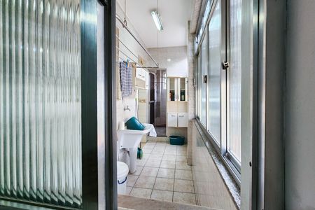 Apartamento para alugar com 140m², 4 quartos e sem vaga Apartamento para alugar com 140m², 4 quartos e sem vagaVista do Quarto 3
