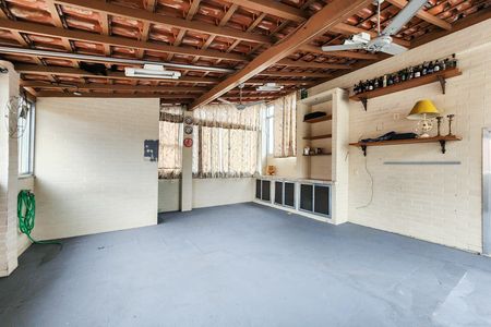 Apartamento para alugar com 140m², 4 quartos e sem vaga Apartamento para alugar com 140m², 4 quartos e sem vagaVaranda