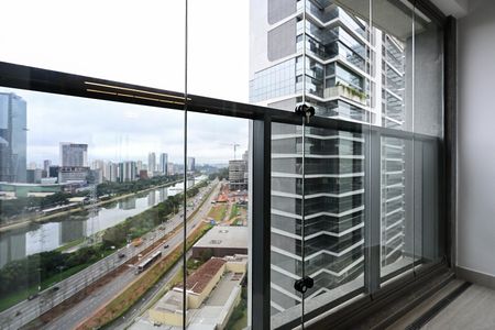 Apartamento à venda com 186m², 3 quartos e 3 vagasVaranda da Suíte 1
