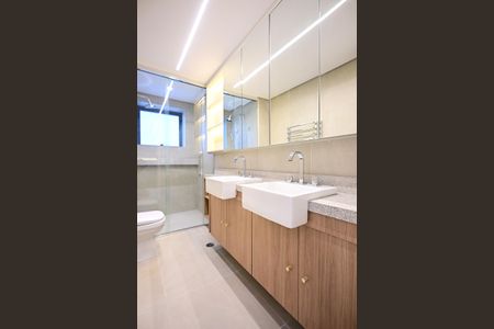 Apartamento à venda com 186m², 3 quartos e 3 vagasBanheiro da Suíte  3