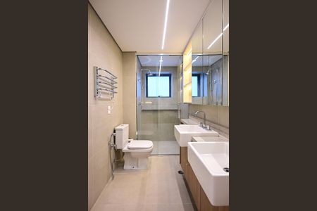 Apartamento à venda com 186m², 3 quartos e 3 vagasBanheiro da Suíte  3
