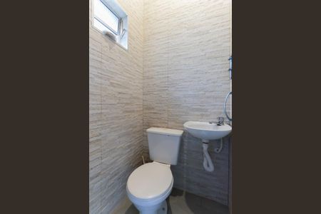 Casa para alugar com 250m², 4 quartos e 3 vagasLavabo da área de lazer