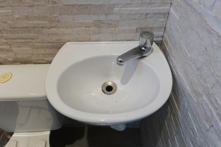 Casa para alugar com 250m², 4 quartos e 3 vagasLavabo da área de lazer