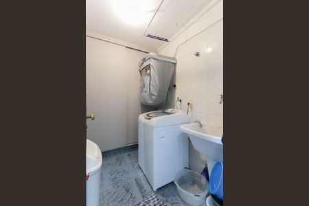 Casa para alugar com 250m², 4 quartos e 3 vagasÁrea de serviço