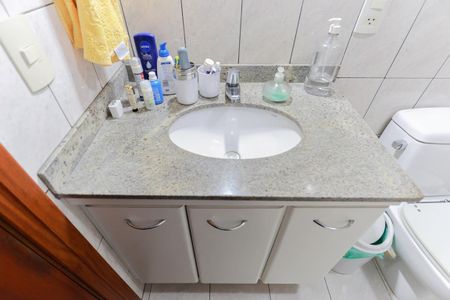 Casa para alugar com 250m², 4 quartos e 3 vagasBanheiro social