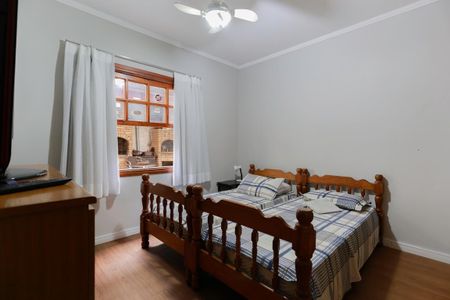 Casa para alugar com 250m², 4 quartos e 3 vagasQuarto 2
