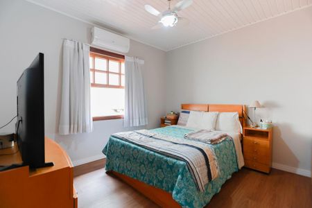 Casa para alugar com 250m², 4 quartos e 3 vagasSuíte 1