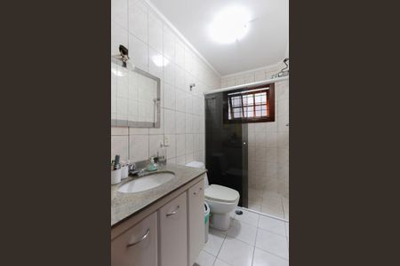Casa para alugar com 250m², 4 quartos e 3 vagasBanheiro social