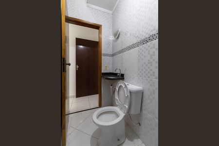 Casa para alugar com 100m², 2 quartos e 2 vagas Casa para alugar com 100m², 2 quartos e 2 vagasBanheiro Suíte 1