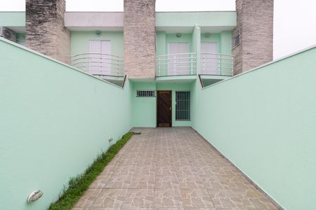 Casa para alugar com 100m², 2 quartos e 2 vagas Casa para alugar com 100m², 2 quartos e 2 vagasGaragem