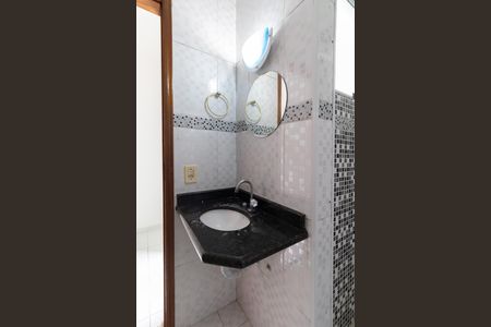 Casa para alugar com 100m², 2 quartos e 2 vagas Casa para alugar com 100m², 2 quartos e 2 vagasBanheiro Suíte 2