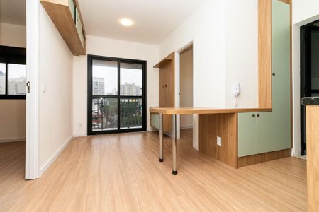 Sala de apartamento para alugar com 2 quartos, 45m² em Pompeia, São Paulo