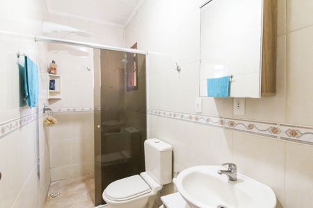 Casa à venda com 200m², 3 quartos e 3 vagas Casa à venda com 200m², 3 quartos e 3 vagasBanheiro
