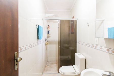 Casa à venda com 200m², 3 quartos e 3 vagas Casa à venda com 200m², 3 quartos e 3 vagasBanheiro
