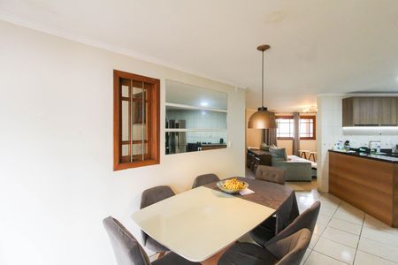 Sala de casa à venda com 3 quartos, 200m² em Igara, Canoas