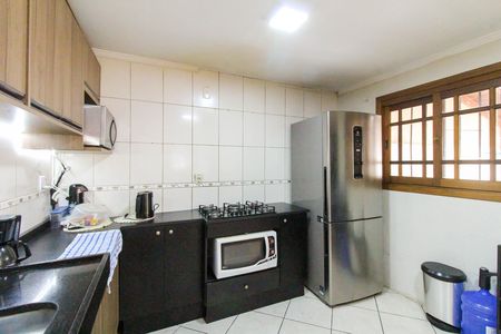 Casa à venda com 200m², 3 quartos e 3 vagas Casa à venda com 200m², 3 quartos e 3 vagasCozinha