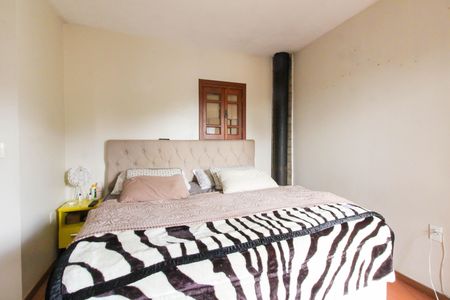 Casa à venda com 200m², 3 quartos e 3 vagas Casa à venda com 200m², 3 quartos e 3 vagasSuíte