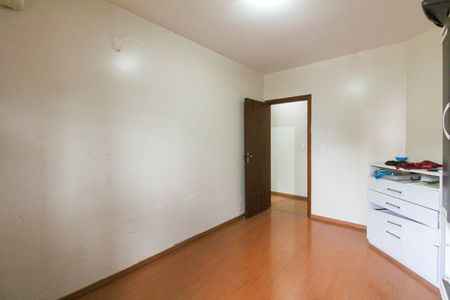 Casa à venda com 200m², 3 quartos e 3 vagas Casa à venda com 200m², 3 quartos e 3 vagasQuarto 2
