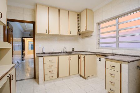 Casa para alugar com 113m², 3 quartos e 2 vagasCozinha