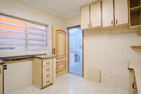 Casa para alugar com 113m², 3 quartos e 2 vagasCozinha