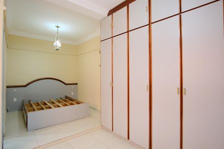 Casa para alugar com 113m², 3 quartos e 2 vagasSuíte 1