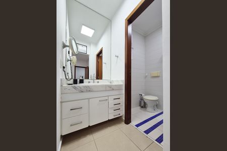 Apartamento para alugar com 135m², 2 quartos e 2 vagasBanheiro da Suíte 2