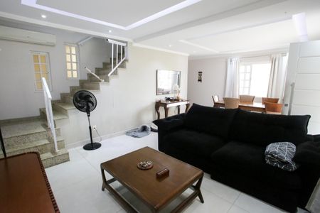 Sala de casa para alugar com 3 quartos, 120m² em Freguesia (jacarepaguá), Rio de Janeiro