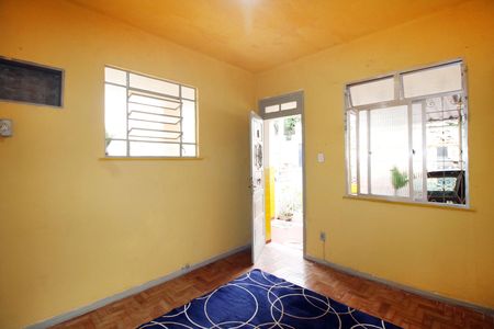 Sala de casa para alugar com 2 quartos, 95m² em Cordovil, Rio de Janeiro
