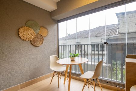Varanda de kitnet/studio à venda com 1 quarto, 30m² em Moema, São Paulo