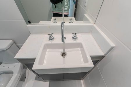 Studio para alugar com 25m², 1 quarto e sem vaga Studio para alugar com 25m², 1 quarto e sem vagaBanheiro