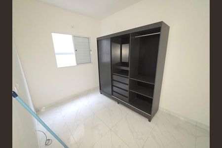 Quarto 1 de casa de condomínio para alugar com 1 quarto, 47m² em Jardim Melvi, Praia Grande