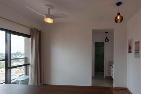 Sala de apartamento para alugar com 1 quarto, 33m² em Parque Industrial, Campinas