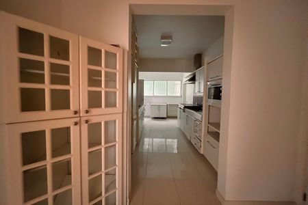 Apartamento à venda com 160m², 4 quartos e 2 vagas