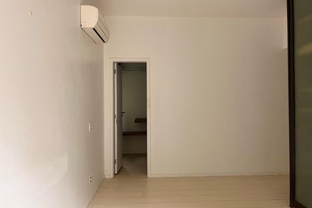 Apartamento à venda com 160m², 4 quartos e 2 vagas