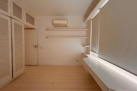 Apartamento à venda com 160m², 4 quartos e 2 vagas