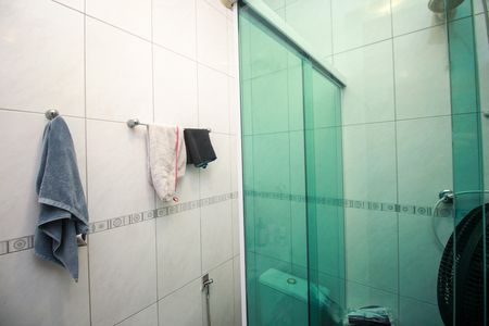 Casa à venda com 120m², 3 quartos e 2 vagas Casa à venda com 120m², 3 quartos e 2 vagasBanheiro da Suíte