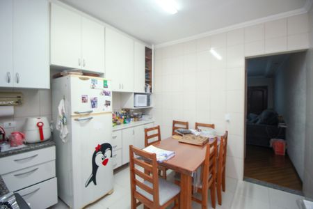 Casa à venda com 120m², 3 quartos e 2 vagas Casa à venda com 120m², 3 quartos e 2 vagasCozinha