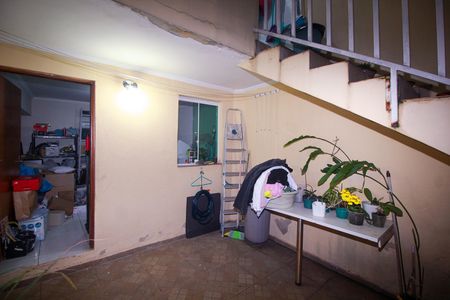 Casa à venda com 120m², 3 quartos e 2 vagas Casa à venda com 120m², 3 quartos e 2 vagasQuintal