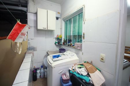 Casa à venda com 120m², 3 quartos e 2 vagas Casa à venda com 120m², 3 quartos e 2 vagasÁrea de Serviço